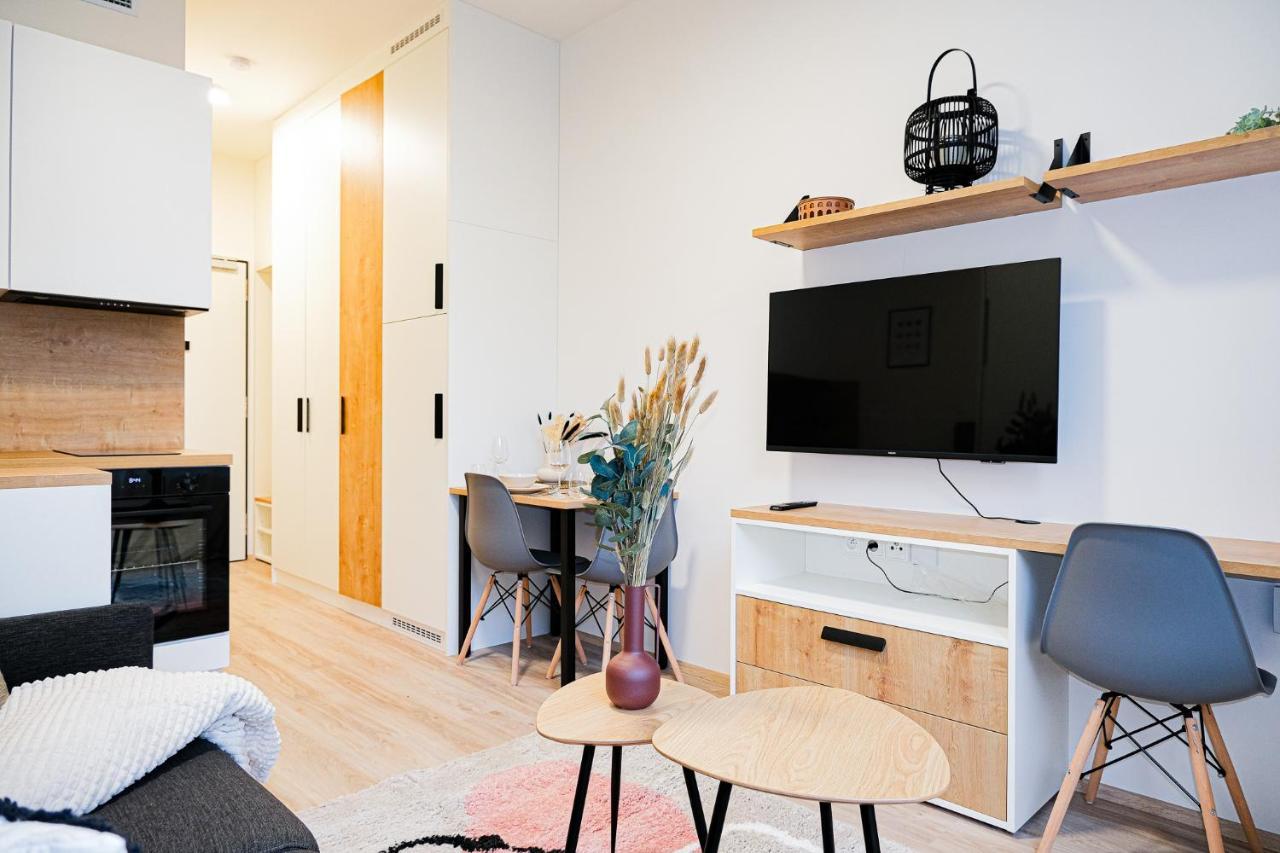 Mymozart Apartments Prague By Rentero Property Екстер'єр фото