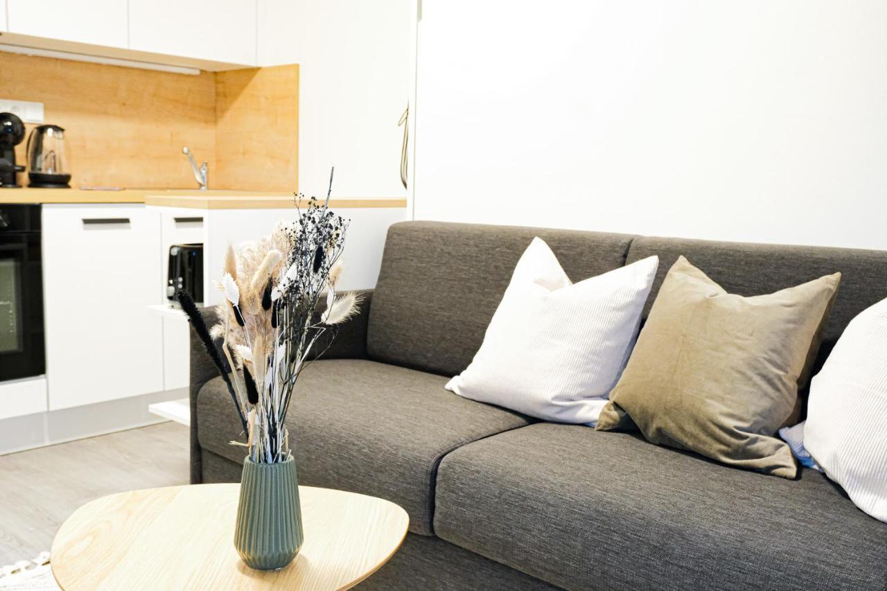 Mymozart Apartments Prague By Rentero Property Екстер'єр фото
