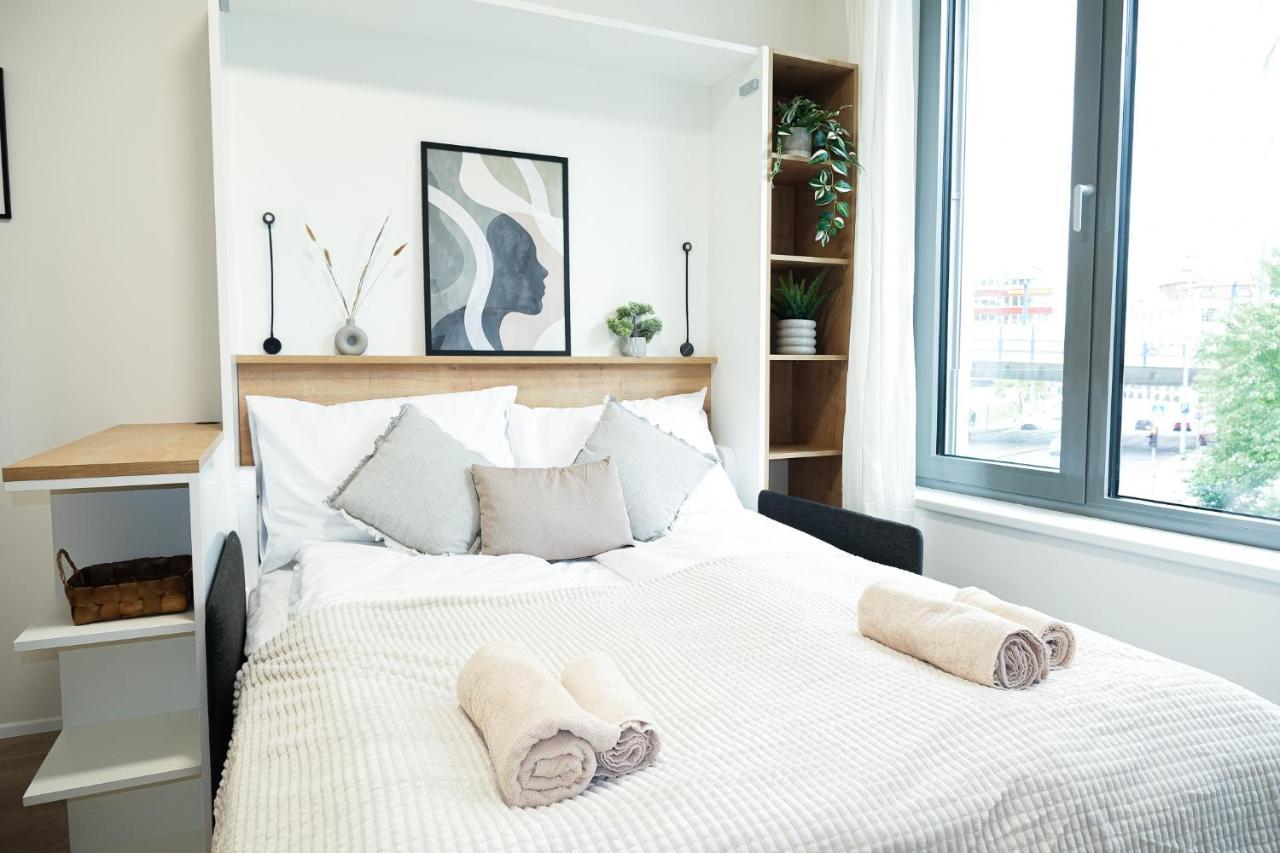 Mymozart Apartments Prague By Rentero Property Екстер'єр фото