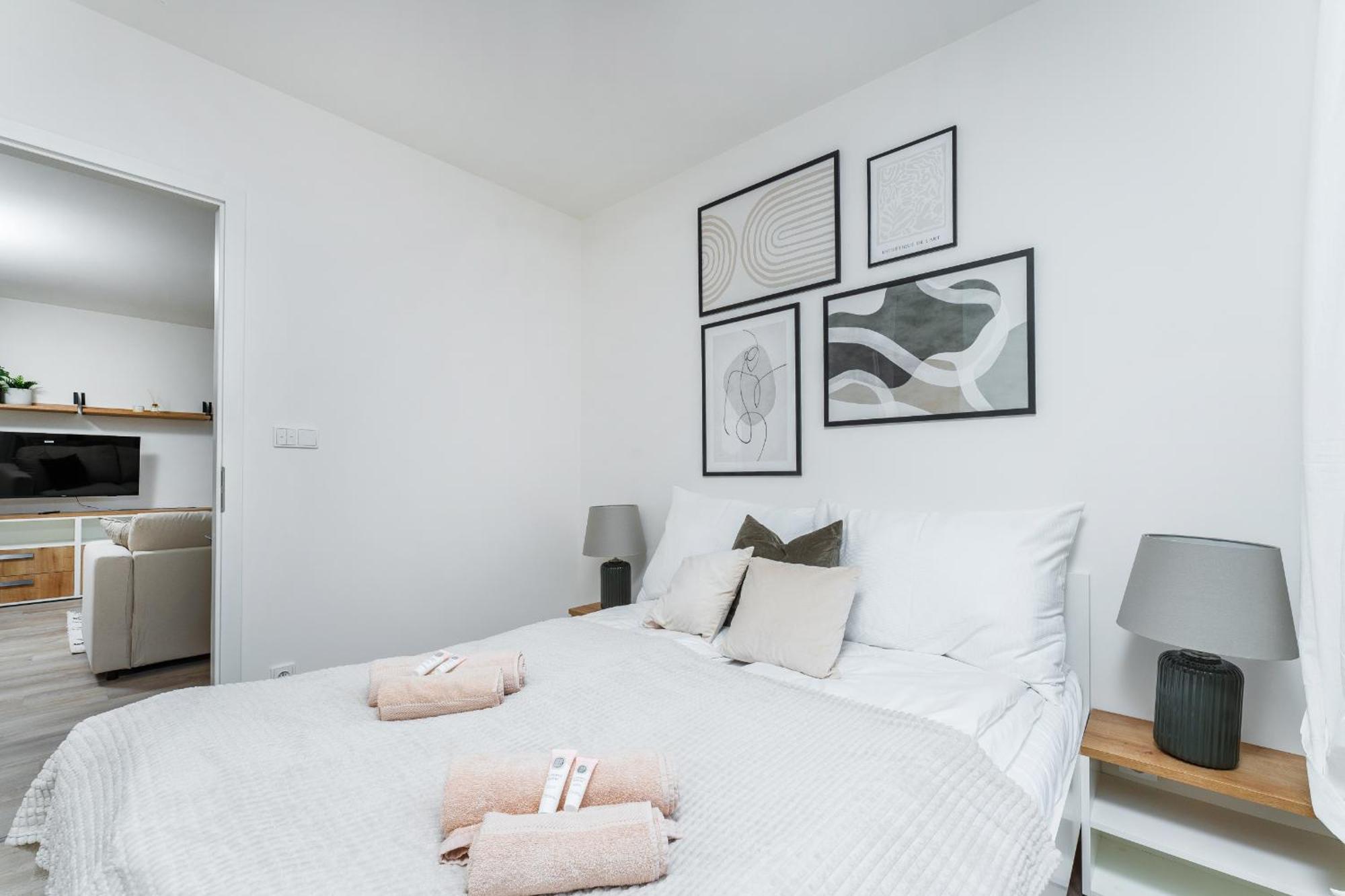 Mymozart Apartments Prague By Rentero Property Екстер'єр фото